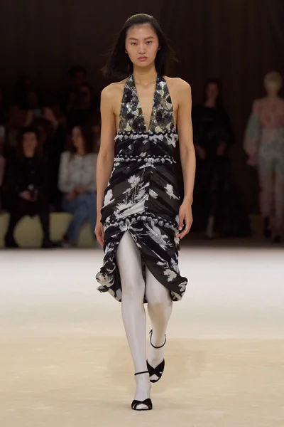 Look 37